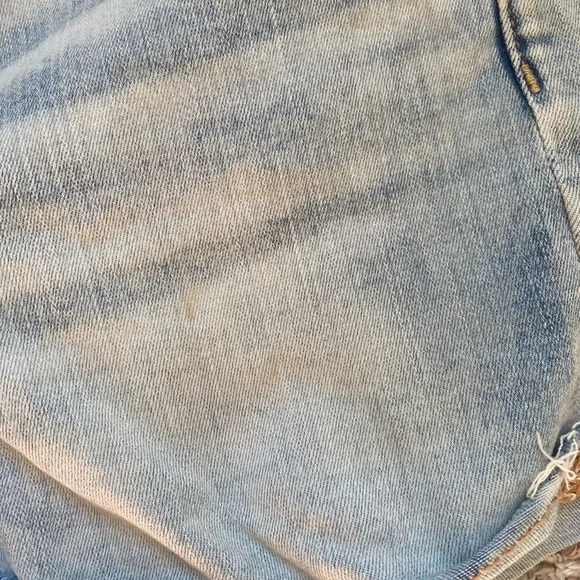 American Eagle hi-rise shorts - Picture 2 of 5